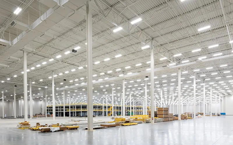 Sinclair Digital provides PoE DC lighting for logistics centers and warehouses.